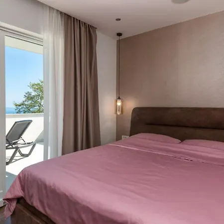 Villa Ruscus With Pool Opatija Veprinac By Guide *