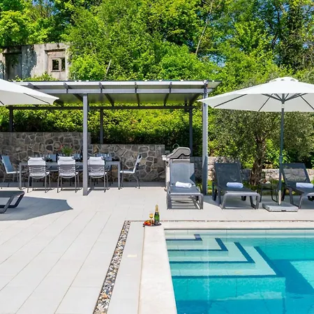 Ruscus With Pool Opatija Veprinac By Guide Villa Icici
